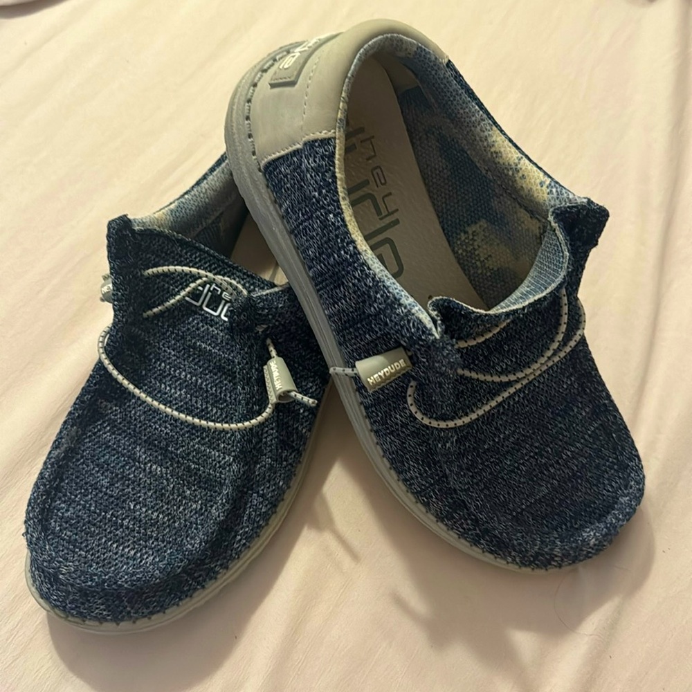 Men’s Hey Dude’s … size 8